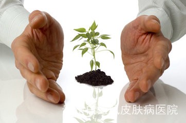 白癜风早期能不能治愈 白癜风早期能不能治愈